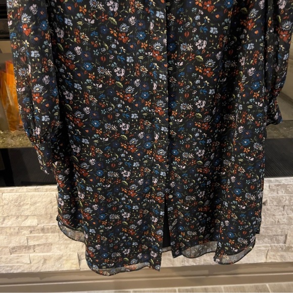 Untuckit size 4 Button down long sleeve dress - Picture 5 of 8